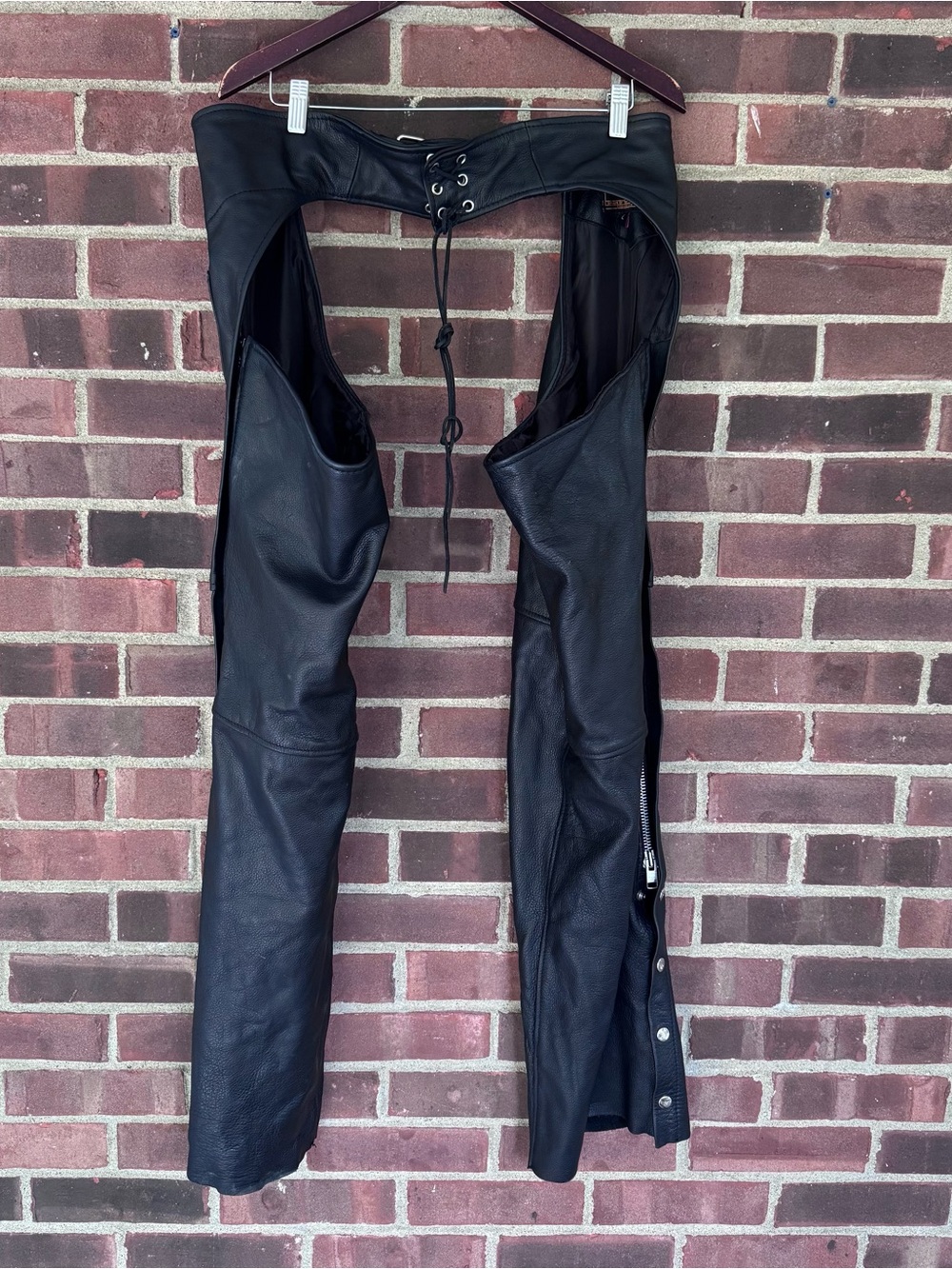 Milwaukee Leather Diamond Black Leather Motorcycle Chaps Men’s Large Lace Up